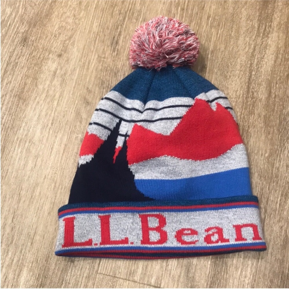 NWT LL Bean Katahdin pom graphic hat